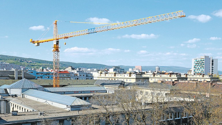 Po 80 rokoch rekonštruujú justičák, oprava má byť hotová o 39 mesiacov - justicak_2