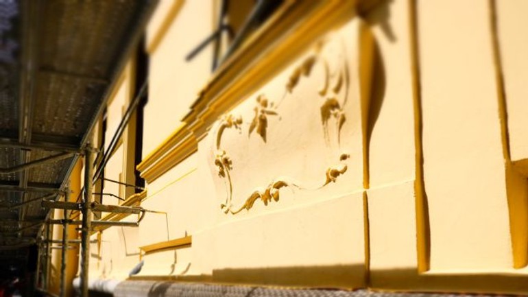 Na pistoriho paláci obnovili jeho uličnú fasádu - 1