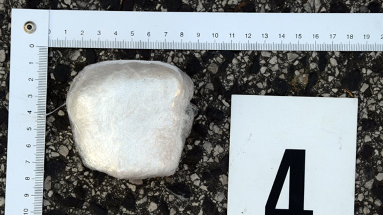 Úspešná protidrogová akcia bratislavských policajtov - drogy1