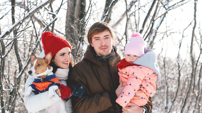 Deti a rodina v zime v prírode