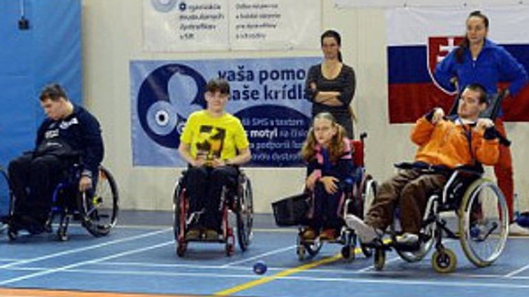 Začína sa turnaj belasého motýľa v hre boccia - boccia