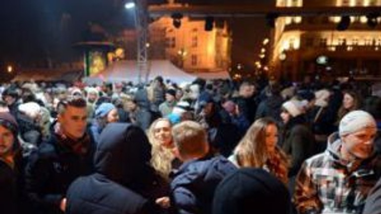 Hasiči varujú na silvestra pred požiarmi, záchranári pred alkoholom - silvester2014_2