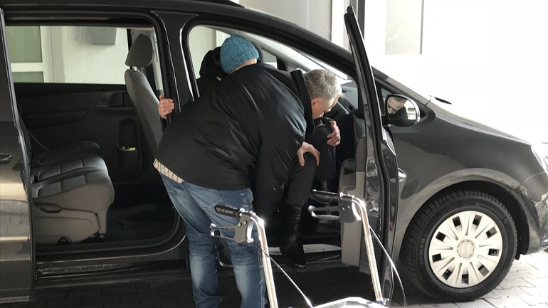 Prepravná služba v Petržalke