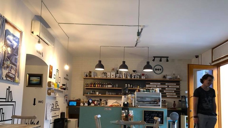 Kaviareň DOT. Espresso bar