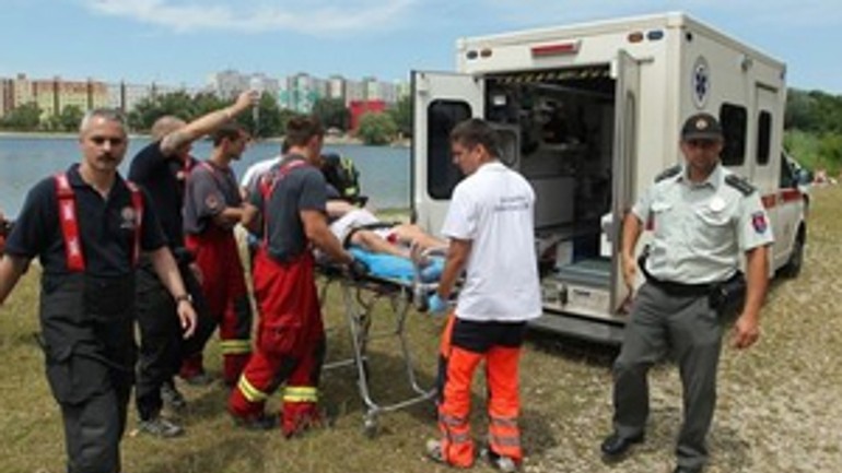 Z draždiaka vytiahli mŕtveho muža, asi sa utopil - zachranari_drazdiak