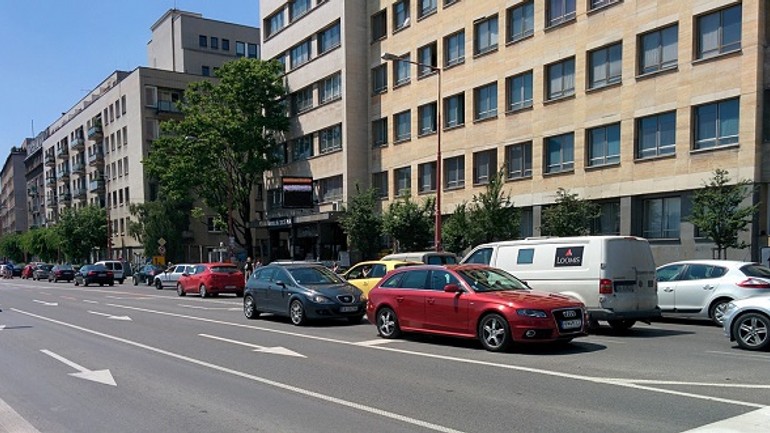 Polícia hľadá svedkov dopravnej nehody, ktorá sa stala pri malej scéne - 18194601190_bc7f33364b_b