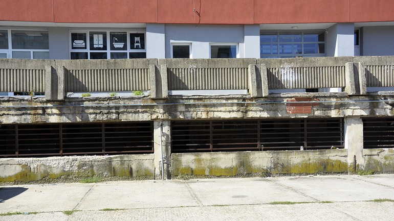 Terasa Holíčska - neopravená časť