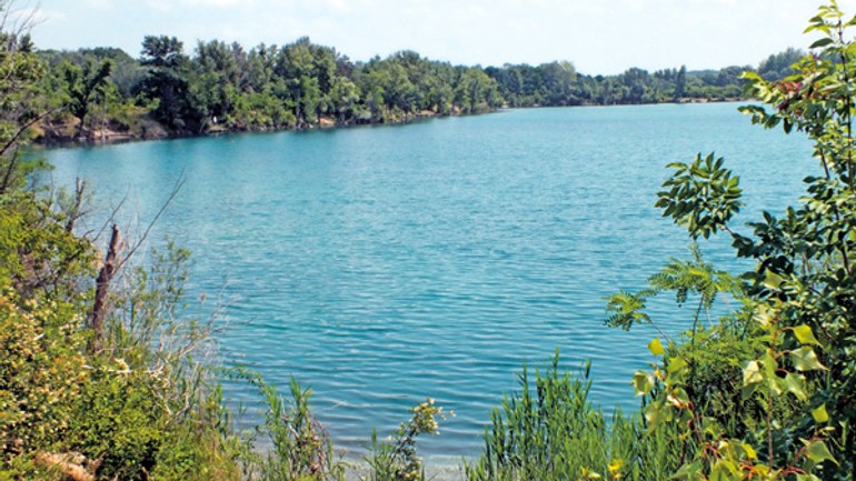 Na kúpanie zostalo len malé jazero - cunovo_jazero