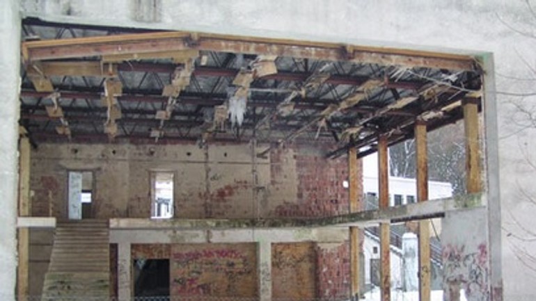 Čo bude so skeletom kedysi slávnej reštaurácie snežienka? - snezienka