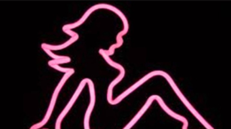 Poslanec chce regulovať otváraciu dobu erotických prevádzok - erotic_club