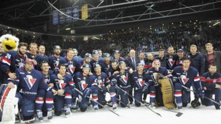 Khl: hc slovan prehral s cska 1:3 a vypadol z play-off - hcslovan_rozlucka
