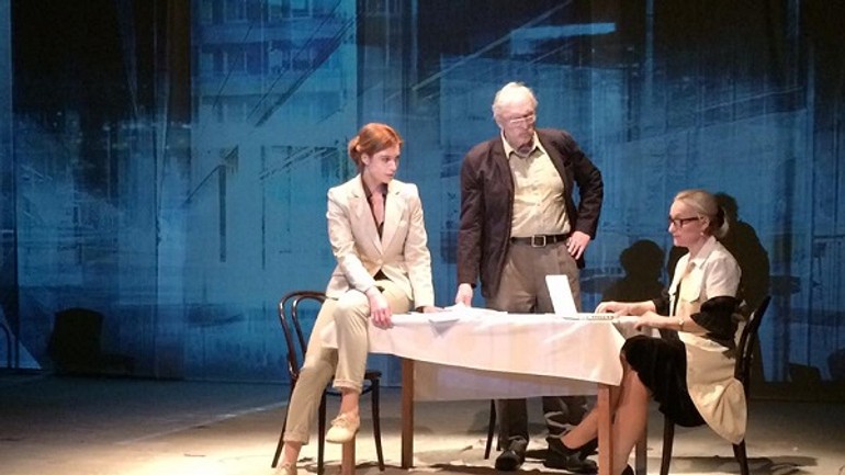 Chlapca roztrhali strážne psy: na malej scéne odohrali skutočný príbeh - supy a klarinet