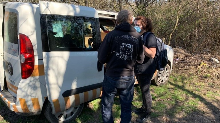 pracovníci OZ Vagus v teréne