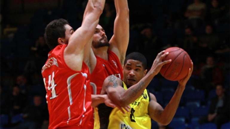 Basketbalisti interu bratislava zdolali banskú bystricu 103:69 - bkinter_BB2013_1