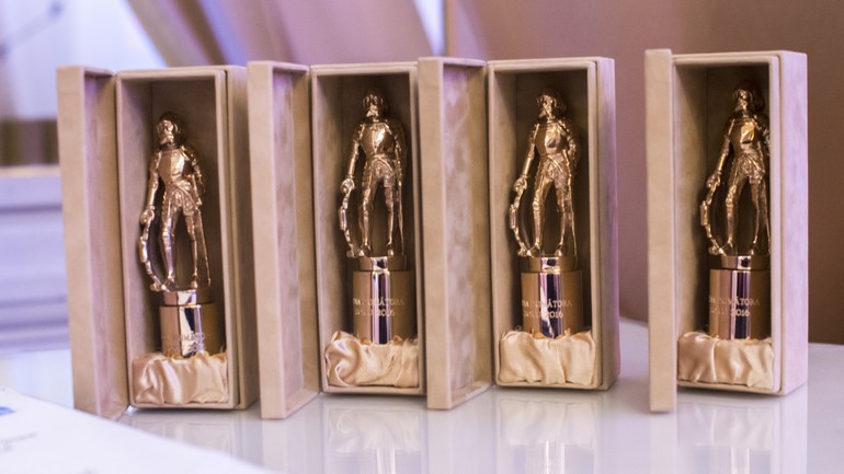 Cena primátora - soška rytiera Rolanda