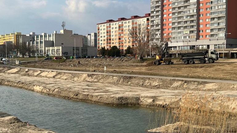 Výstavba električky do Petržalky
