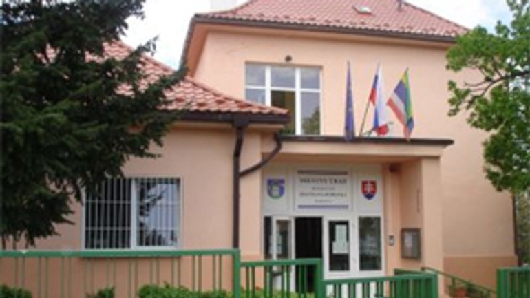 Eurá ušetria na televízii aj na časopise - dubravka_urad