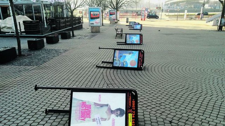 Trojnožkám sa nechce ísť&nbsp;z&nbsp;centra&nbsp;preč - titulka1_04