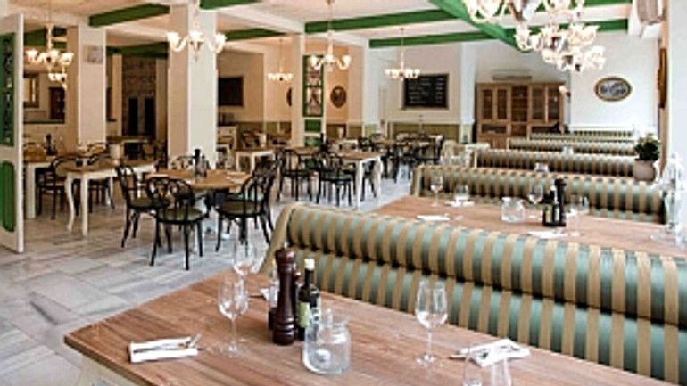 Zylinder stavil na prešporskú kuchyňu - Zylinder1