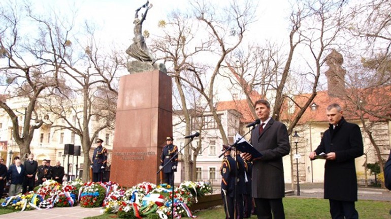 Predstavitelia mesta si pripomenuli oslobodenie bratislavy - nesrovnal_oslobodenie