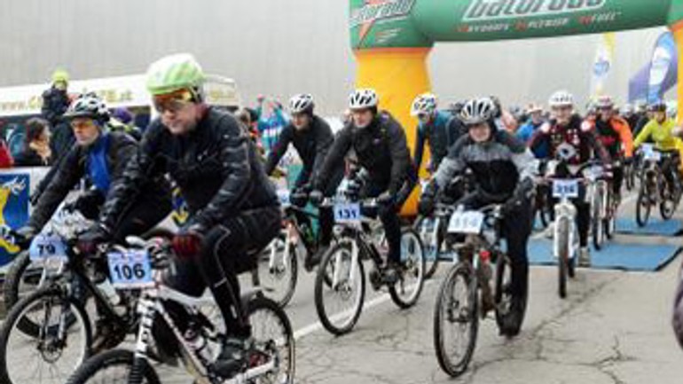 Na železnej studienke súťažilo vyše 600 bežcov a cyklistov - mtb_maraton