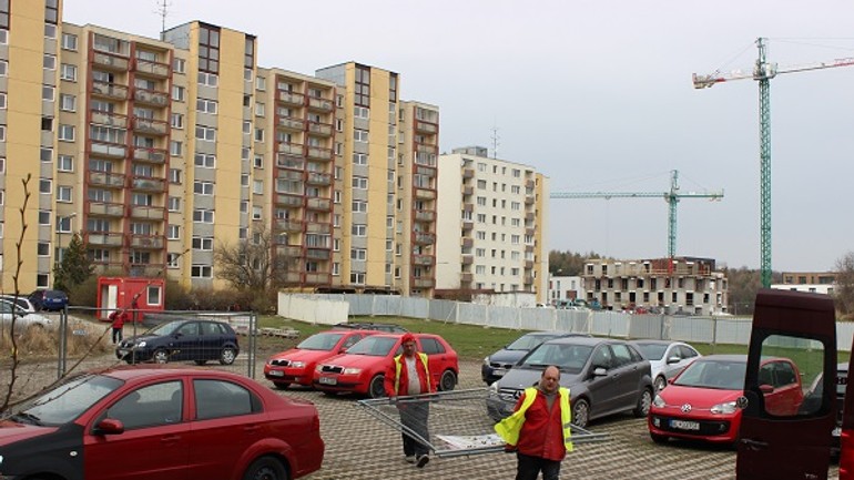 Další zvrat, výstavbu náhradných bytov v dúbravke mesto nezastaví - pri krizi (2)