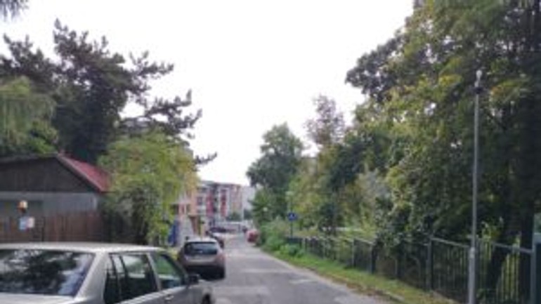 chodník na Perneckej