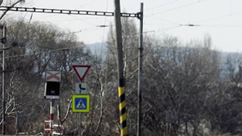Železničný prejazd na ivánskej ceste majú prestavať - Priecestie ivanska