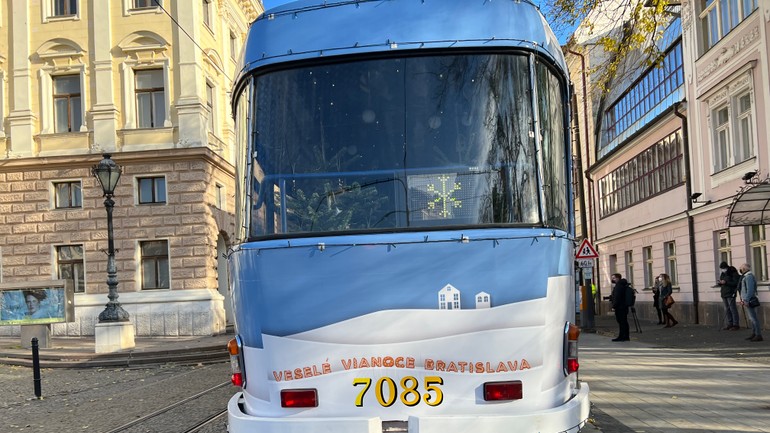 vianočná električka - polep exteriér