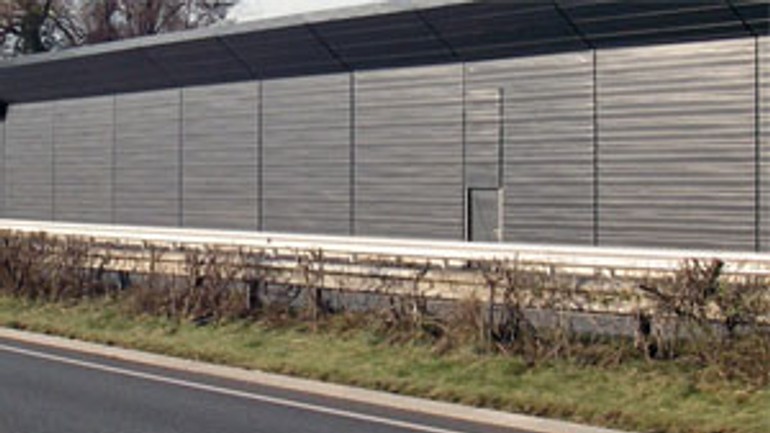 Na budúci rok začnú stavať jarovčanom protihlukovú stenu - dialnica_stena