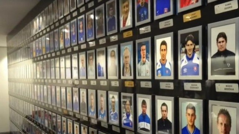 V priestoroch sfz na trnavskej ceste dnes otvorili sieň slávy slovenského futbalu - gsab.pohlad_do_siene_slavy_slovenskeho_futbalu_jpg