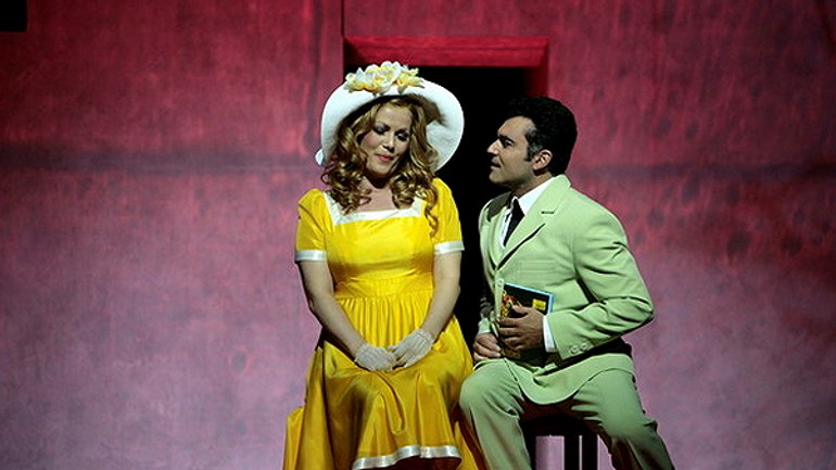 Opera slovenského národného divadla (snd) chystá poslednú premiéru v aktuálnej divadelnej sezóne. divákov poteší novou inscenáciou v poradí tretej opery manon lescaut talianskeho skladateľa giacoma pucciniho. - Manon1