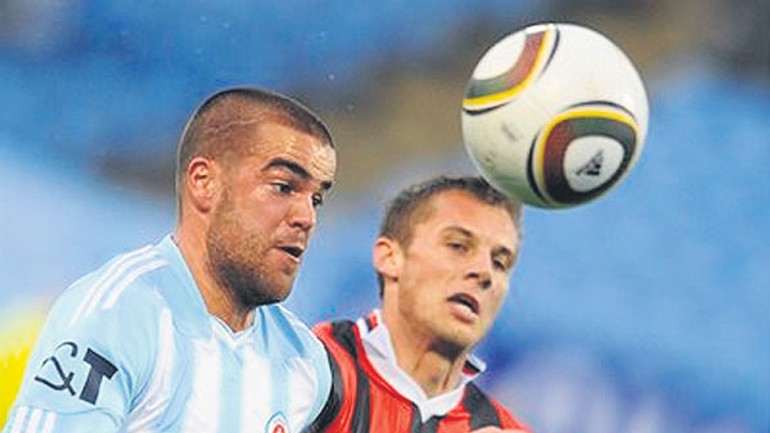 Slovan už v sobotu s dubnicou môže oslavovať - Skslovan tt1