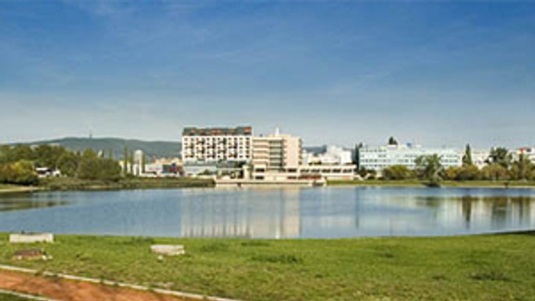 Samospráva ide regulovať výstavbu v okolí jazera - Strkovec