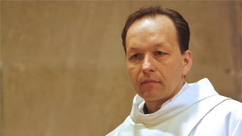 Biskup j. haľko slávil v hainburgu omšu v slovenčine - halko_jozef