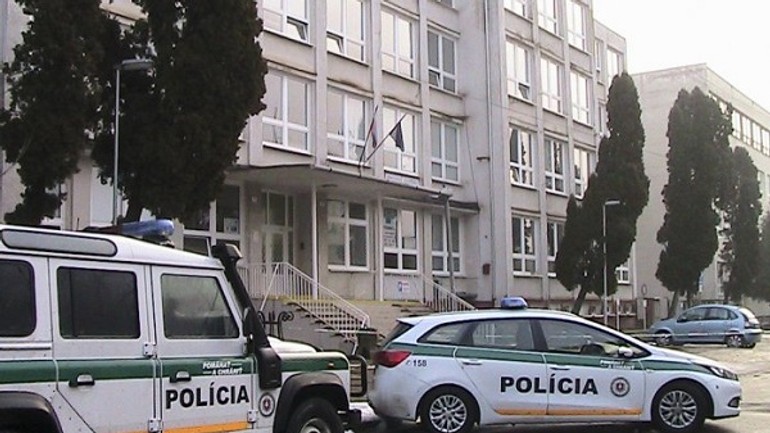 Anonym nahlásil bombu na krajskom súde - POlicia bomba