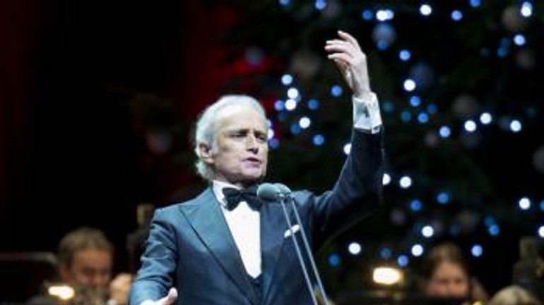 Video: josé carreras priniesol do bratislavy pravú vianočnú atmosféru - t_20161208CARERAS_6388109