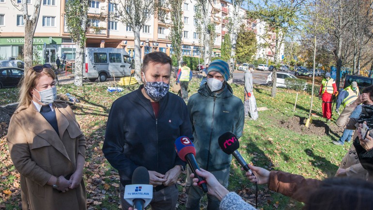 Antalová Plavuchová  a Vallo
