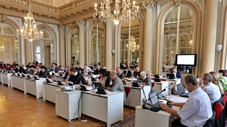 Mestskí poslanci sa&nbsp;radi počúvajú, nenechali&nbsp;sa obmedziť v&nbsp;rečnení - Zastupiteľstvo