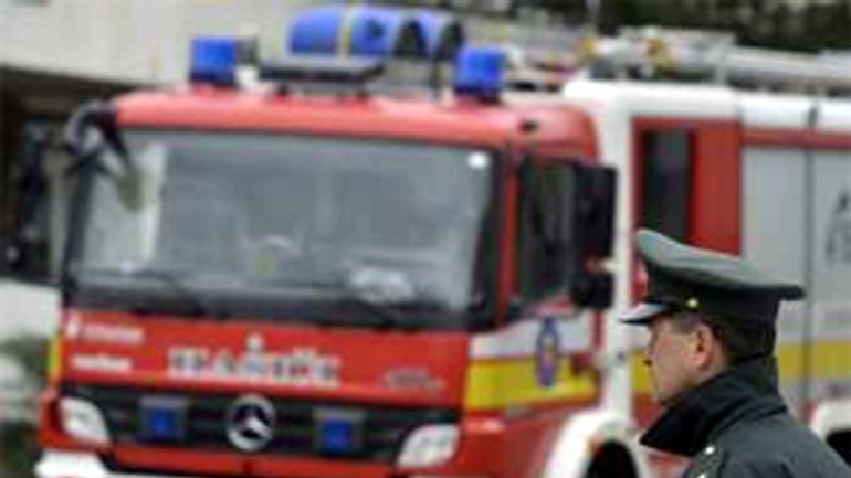 Pri rannej nehode na moste lafranconi sa zranili traja ľudia - hasici_policia