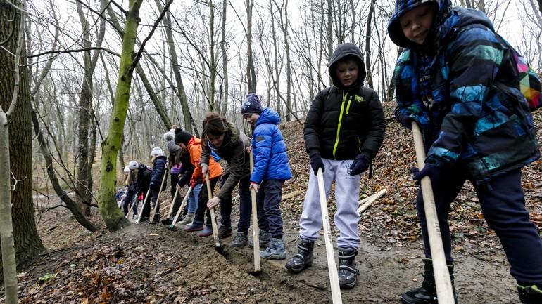 Záchrana žiab Na Železnej studničke