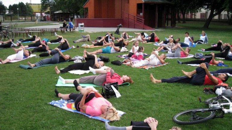 Vyskúšajte si zadarmo jogu pri jazere - joga_kuchajda