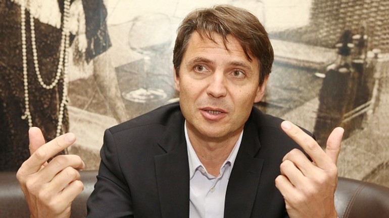 Magistrátni úradníci sú pomalí, primátor pritvrdzuje - nesrovnal_0