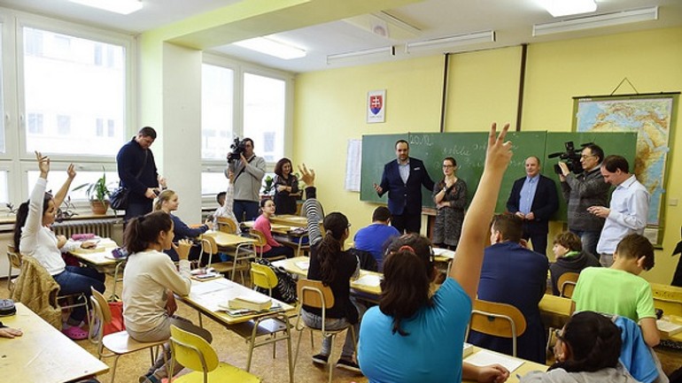 Pomôžu zmeniť školstvo? župa spolupracuje s iniciatívou teach for slovakia - BSK Prvý kraj spolupracujúci s Teach for Slovakia (1)
