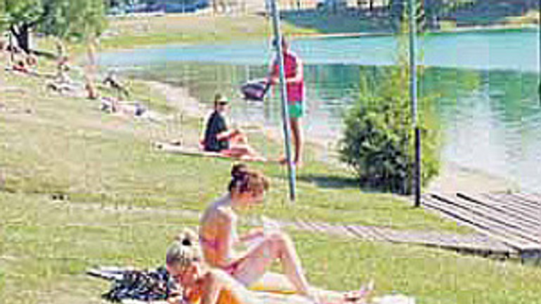 Štrkovecké jazero možno láka, ale kúpanie v ňom je na vlastné riziko - strkovec