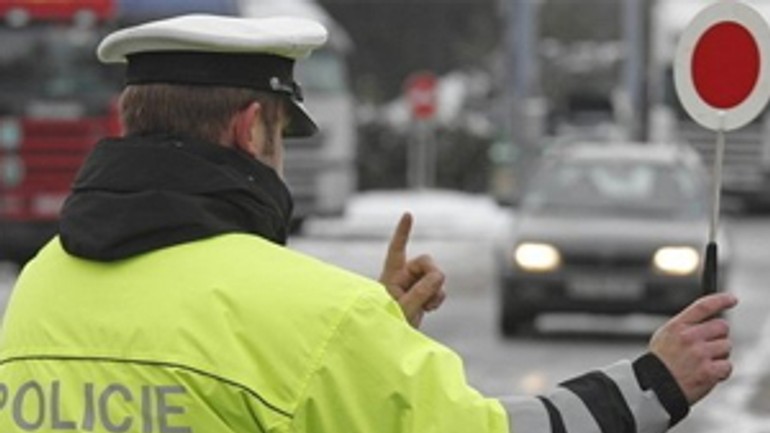 Polícia skontroluje správanie vodičov voči chodcom - Kontrola1