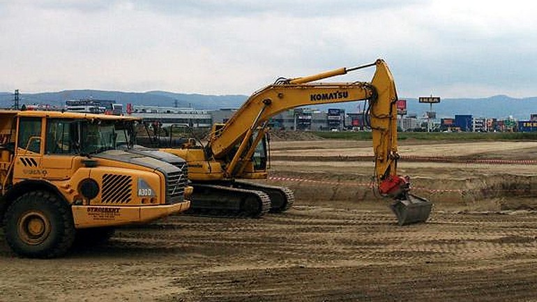 Nákupný pharos park pri bratislavskom letisku ožíva - pharos_vystavba1