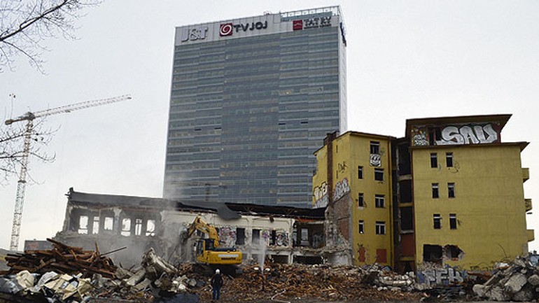 Budovy medzi ulicami pribinova a čulenova začal nový majiteľ búrať - pribinova1