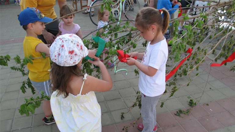 Rusovčania v sobotu pozývajú na zadunajský majáles - majales_rusovce1