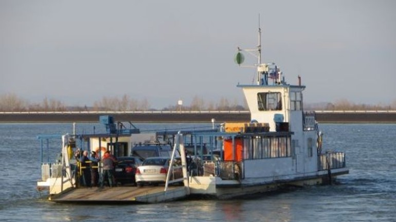 Kompa cez dunaj bude premávať v novom režime - kompa_dunaj